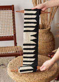 Swing Bogolan Wall Totem in White with Black Lines