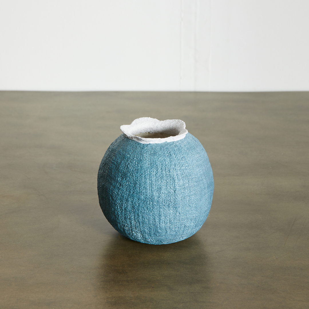 Ada Papier Vase