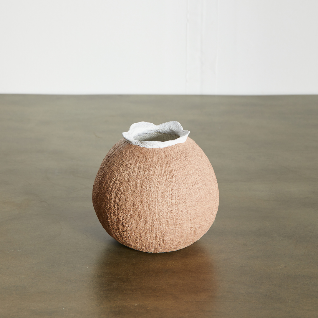Ada Papier Vase