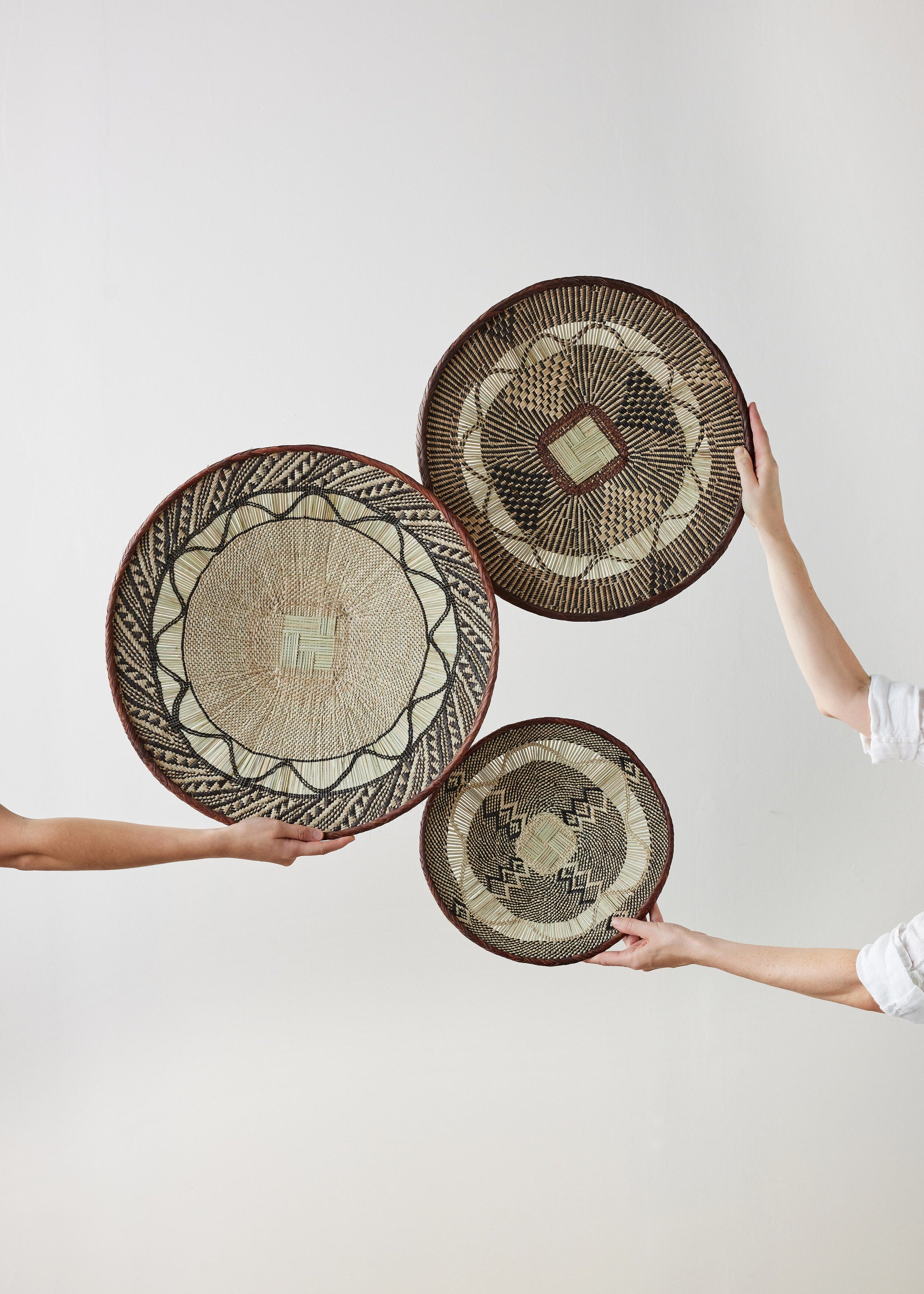 Binga Lace Patterned Basket – Kanju Interiors