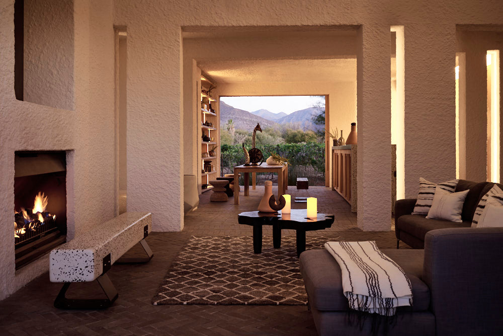 Lineares Dekokissen aus Bio-Wolle und Seide