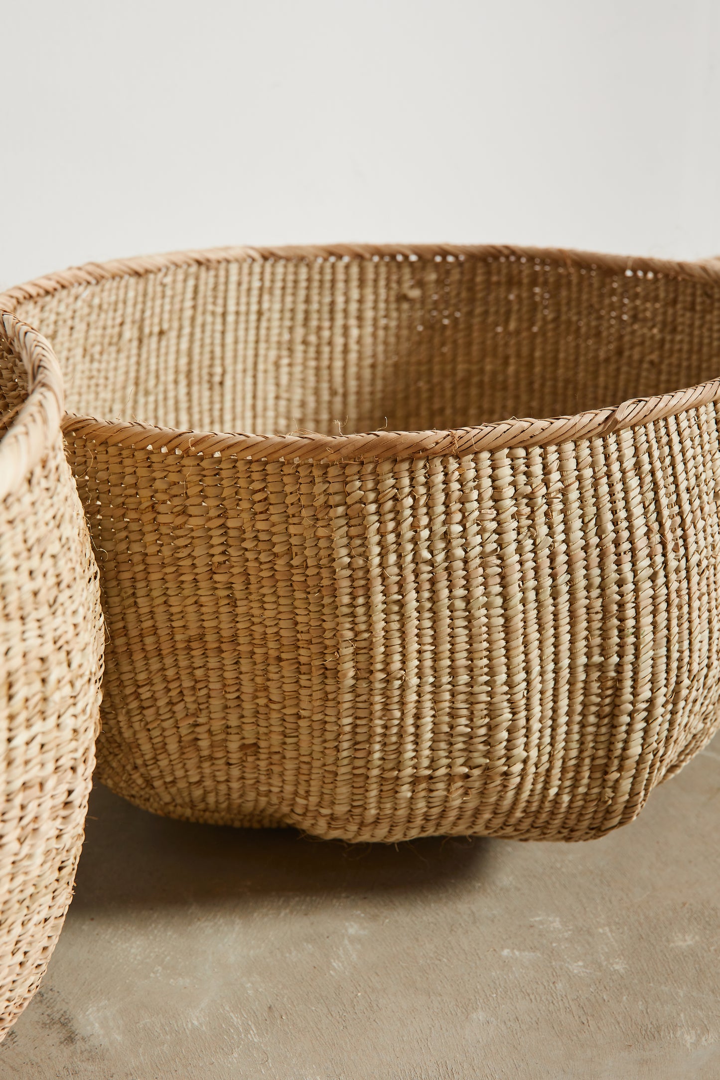 African Modern Luxury Boho Basket: Matabele Hand Woven Natural Basket