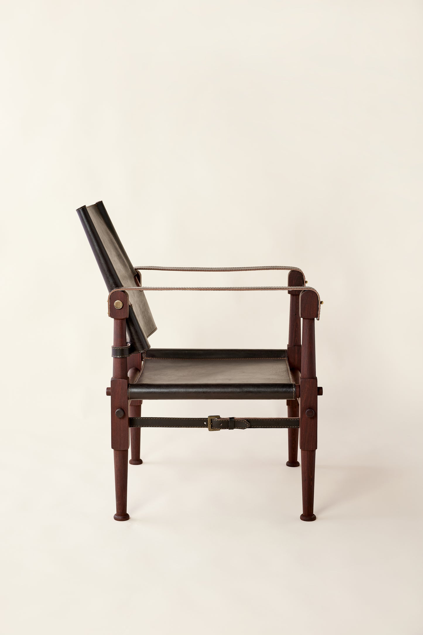 Tragbarer Ledersessel „Roorkhee“