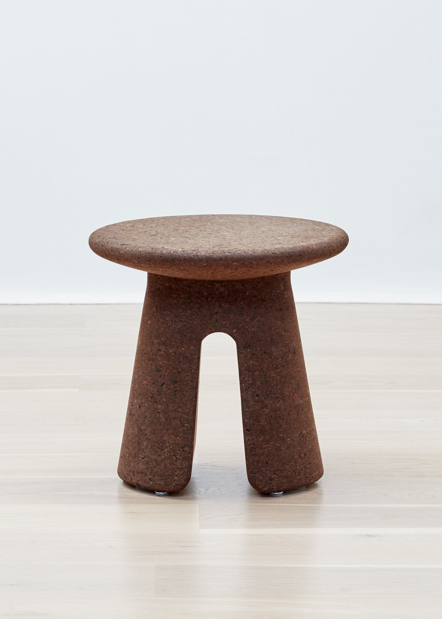 Wiid Round Tonga Cork Side Table