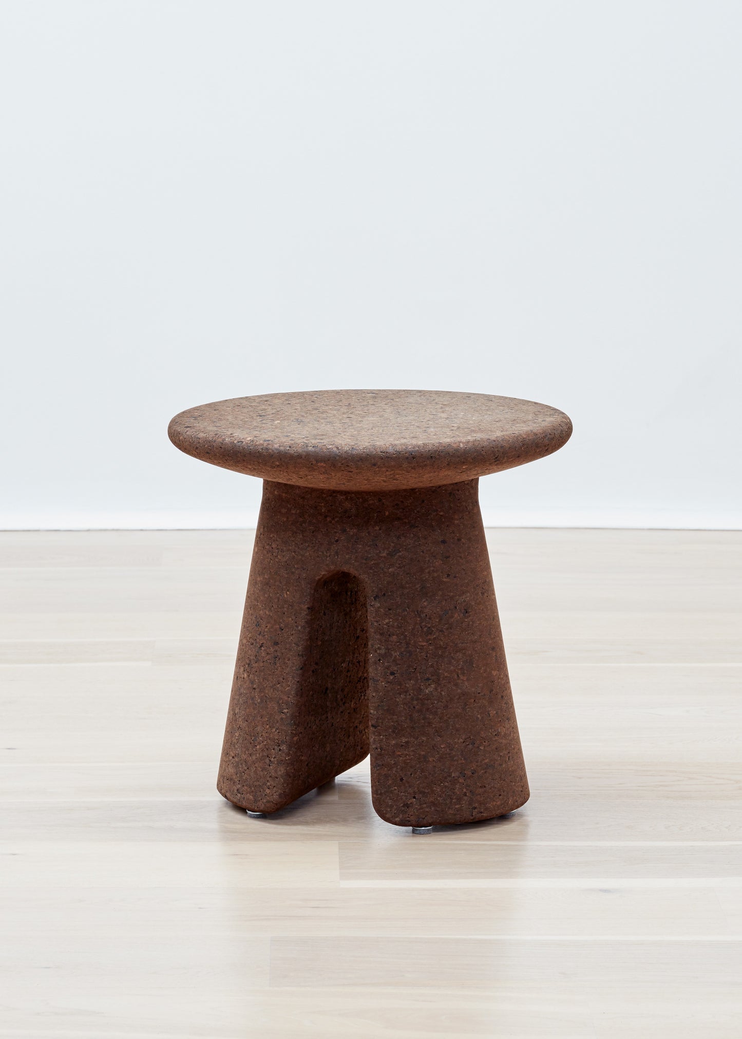 Wiid Round Tonga Cork Side Table