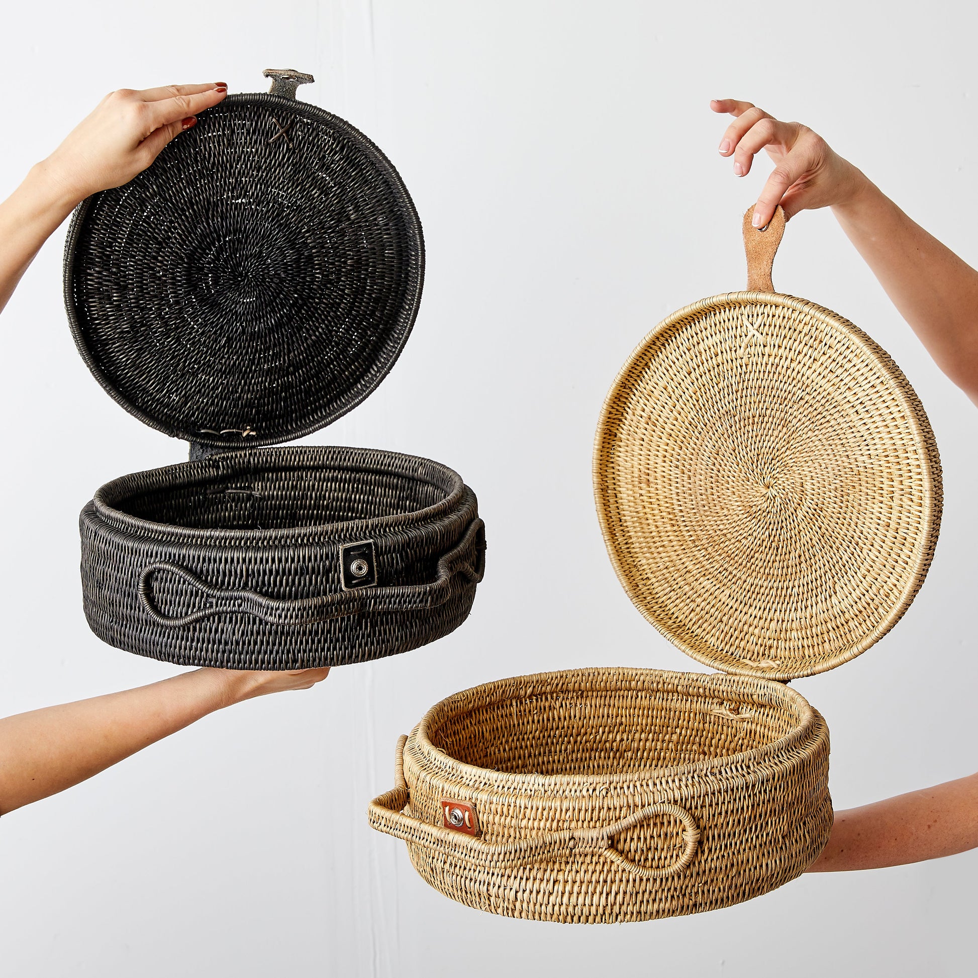 handwoven round picnic basket set of 2