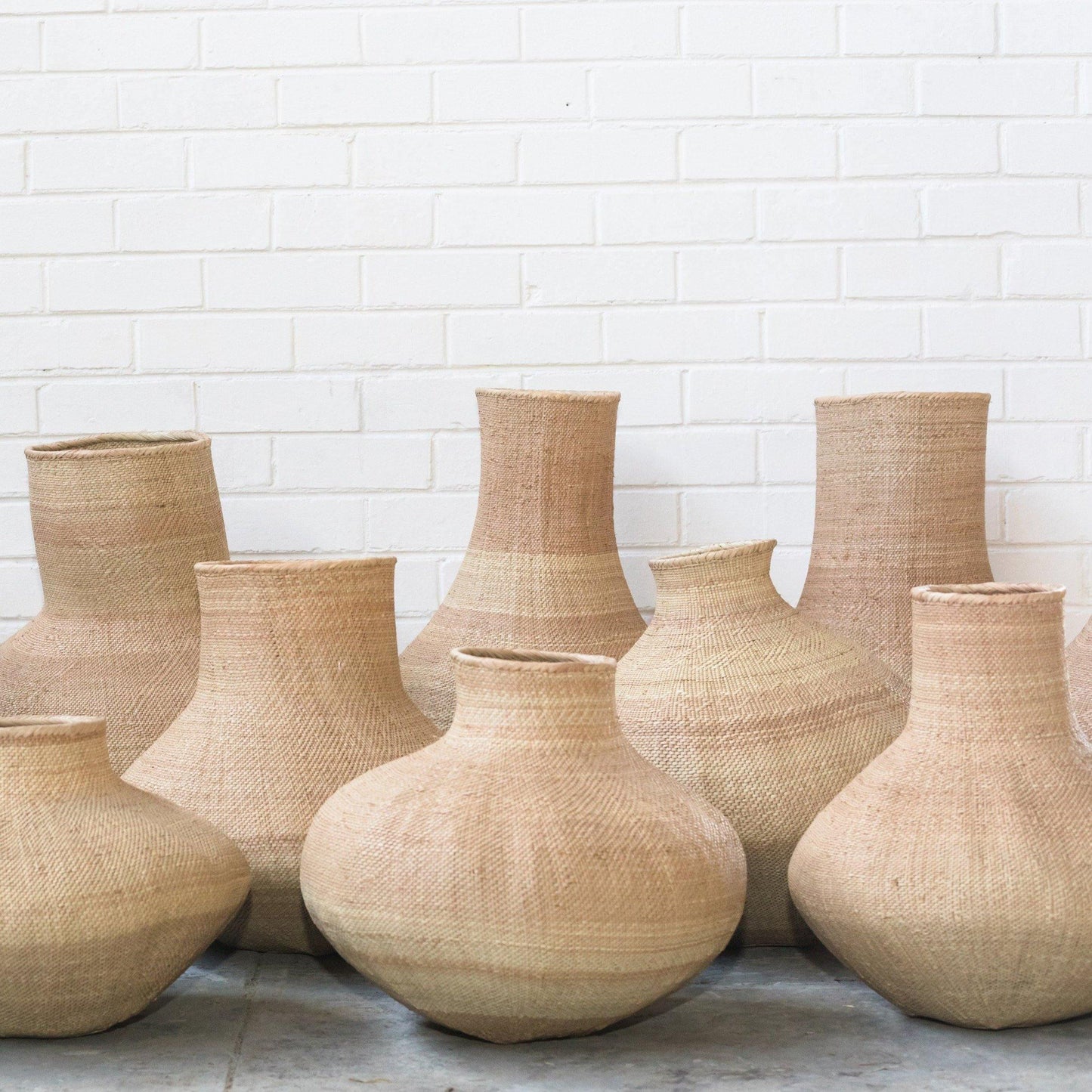 Riesiger geflochtener Korb aus Nongo-Ilala-Palmen