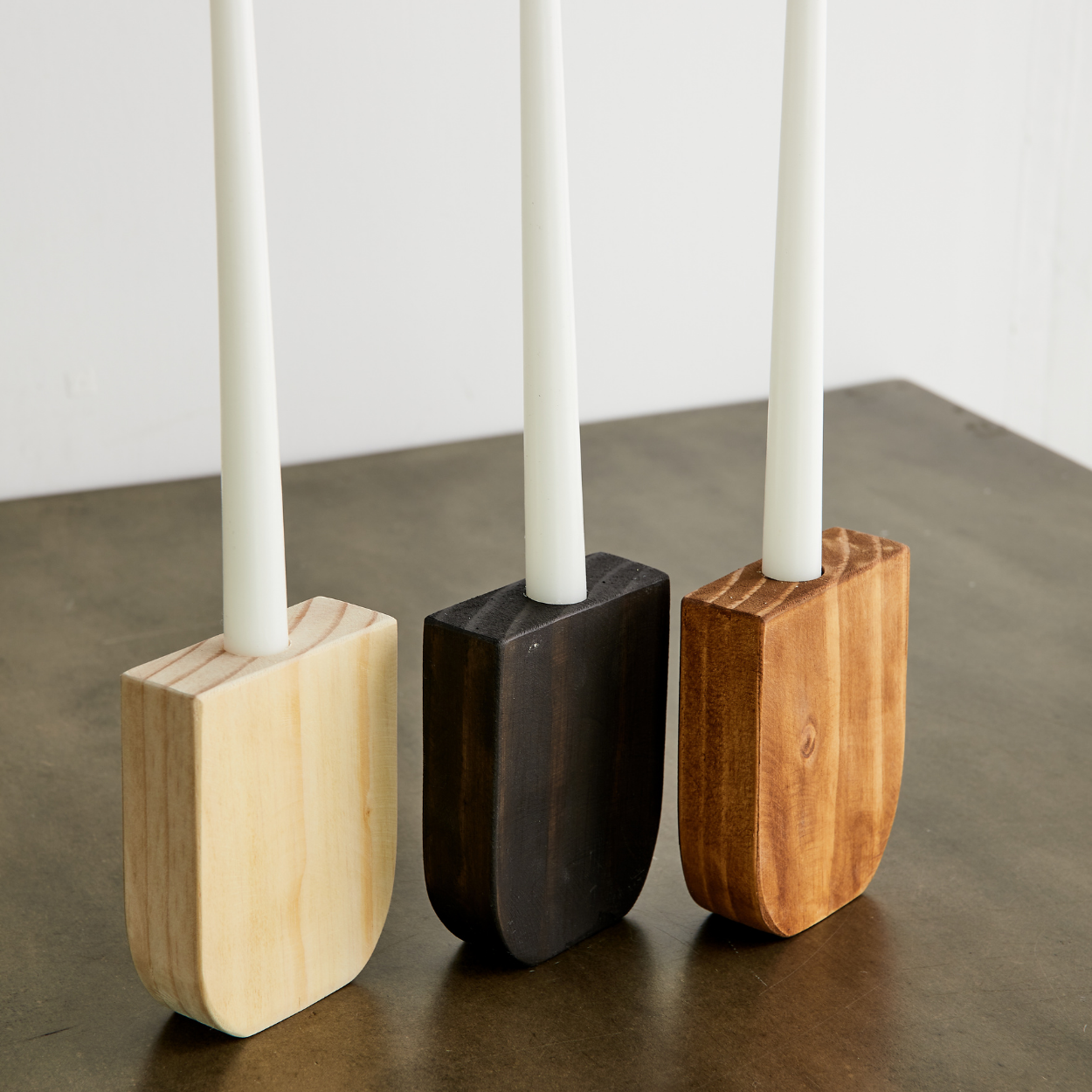 Modern Boho Wood Candle Holder: Horseshoe Pine Candle Stand