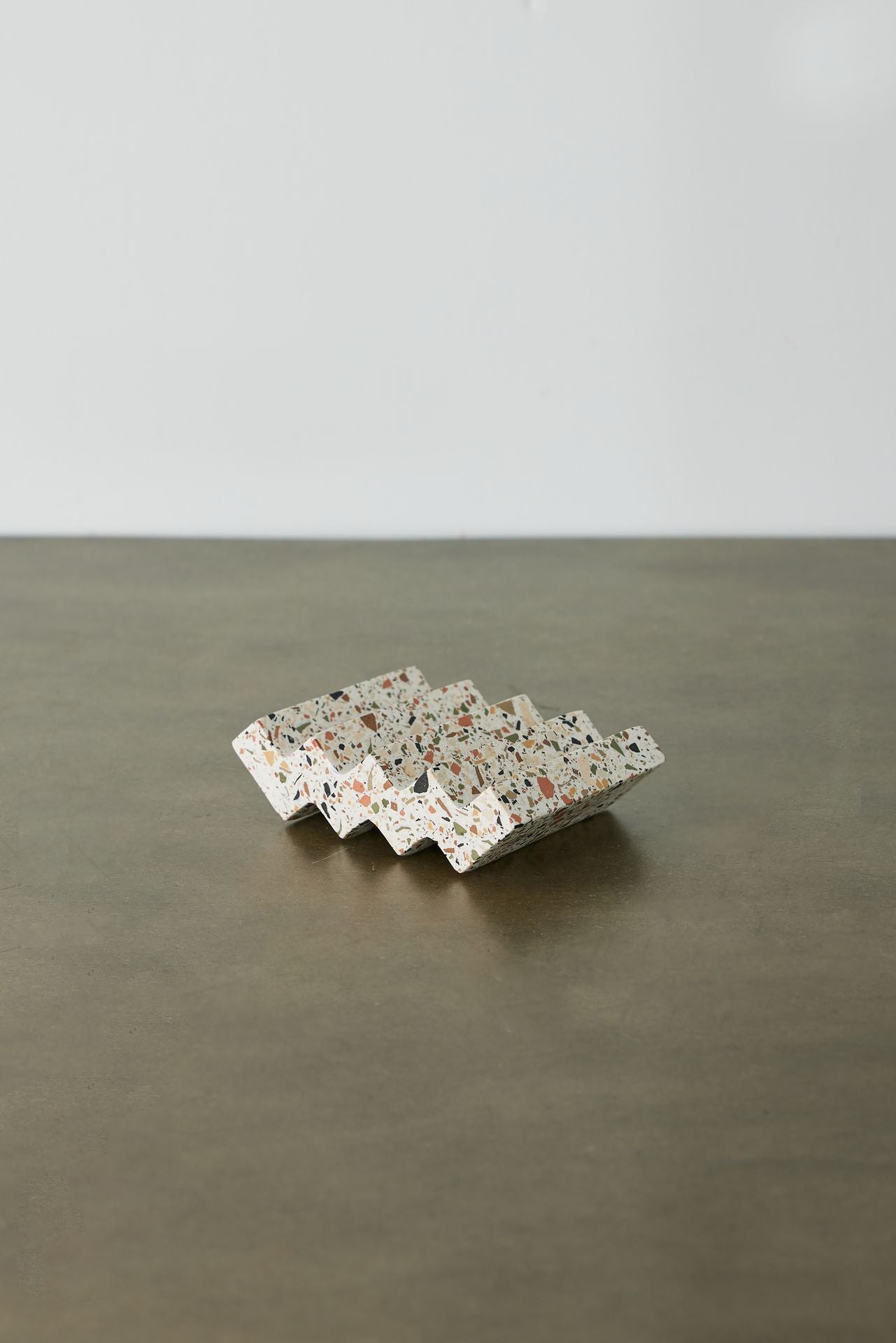 Zig-Zag Neutral Terrazzo Soap Dish