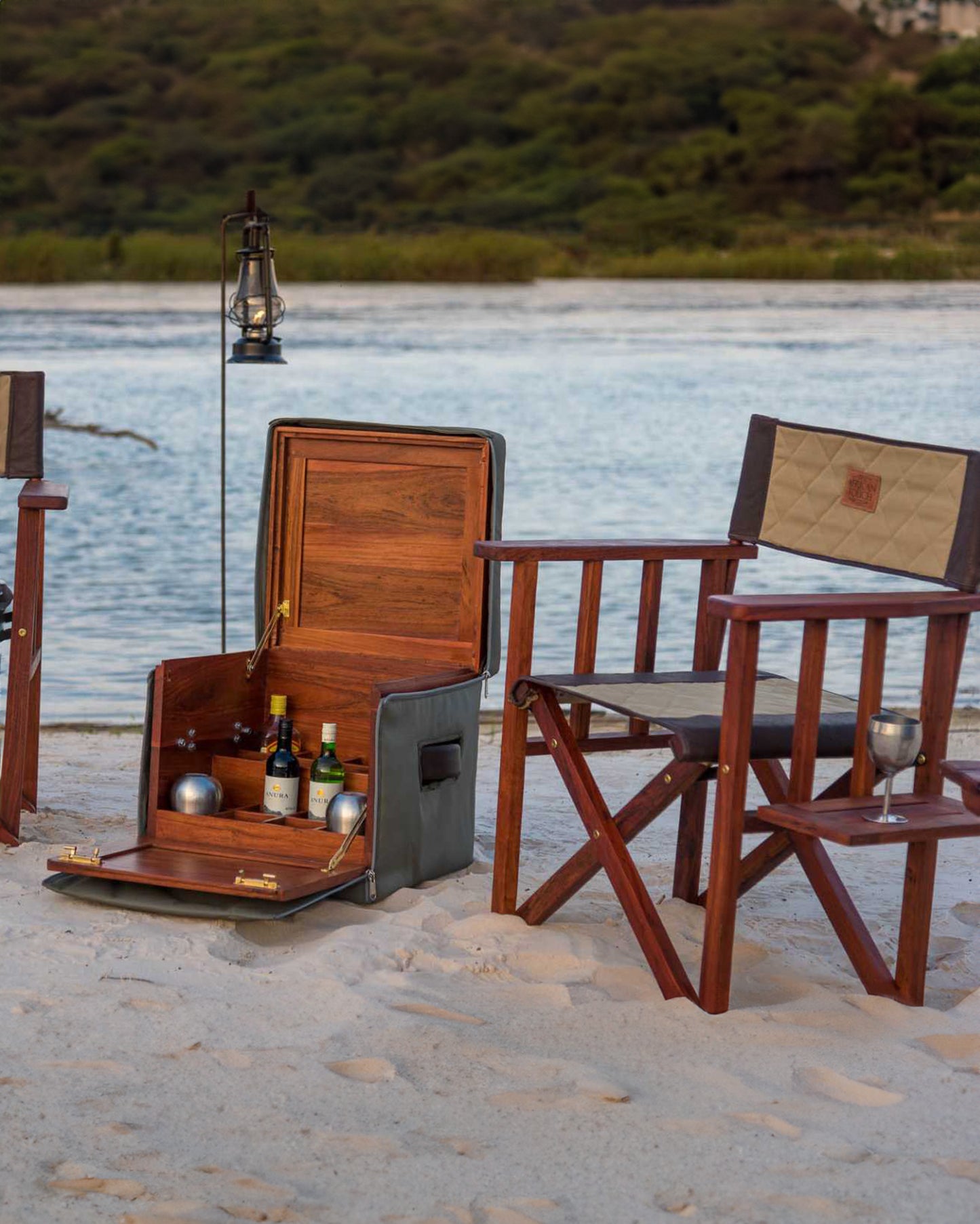 Safari Field Bar