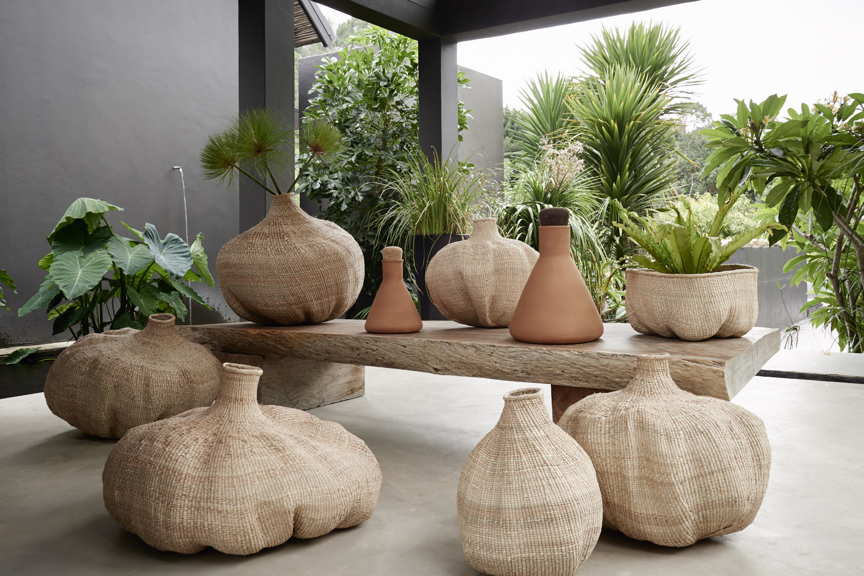 Ilala Garlic Gourd Handwoven African Basket – Kanju Interiors