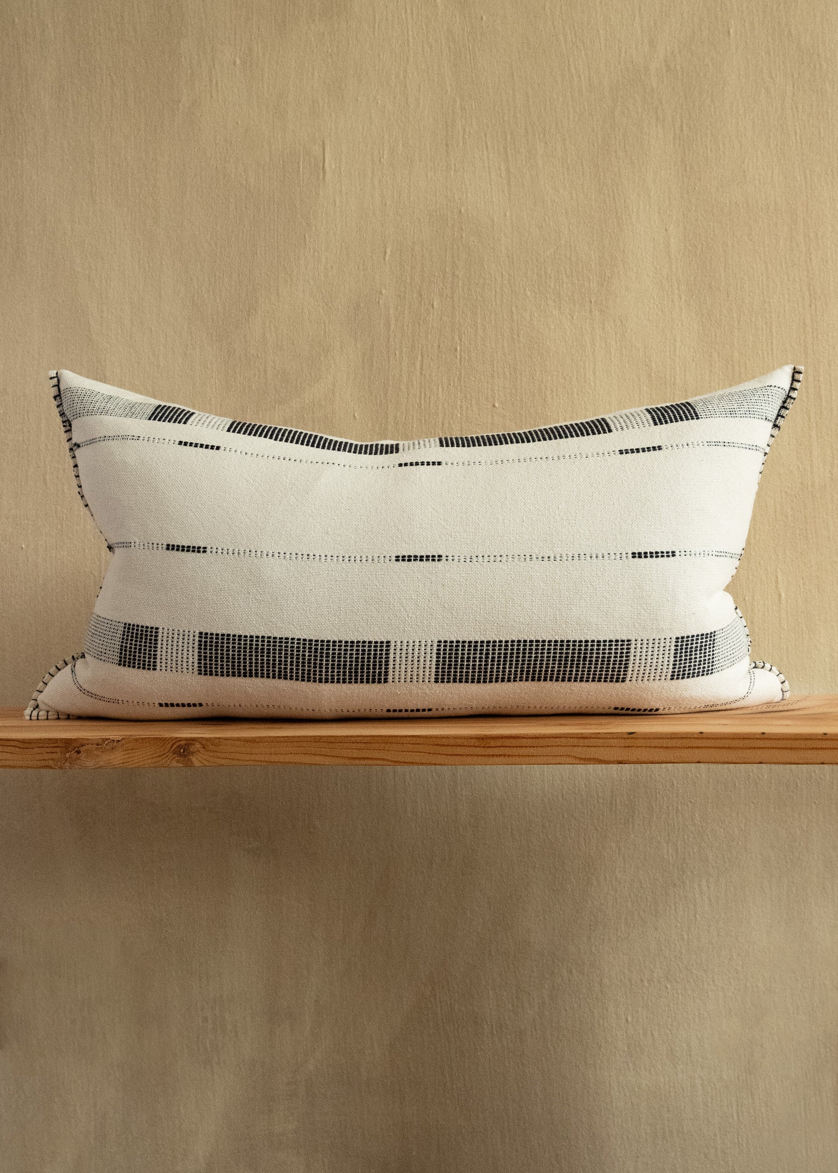 Fulcrum Onyx Oversized Cotton Lumbar Pillow