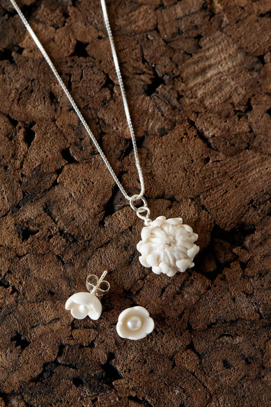 Mini Buttercup Stud Earrings & Protea Floral Necklace Bundle