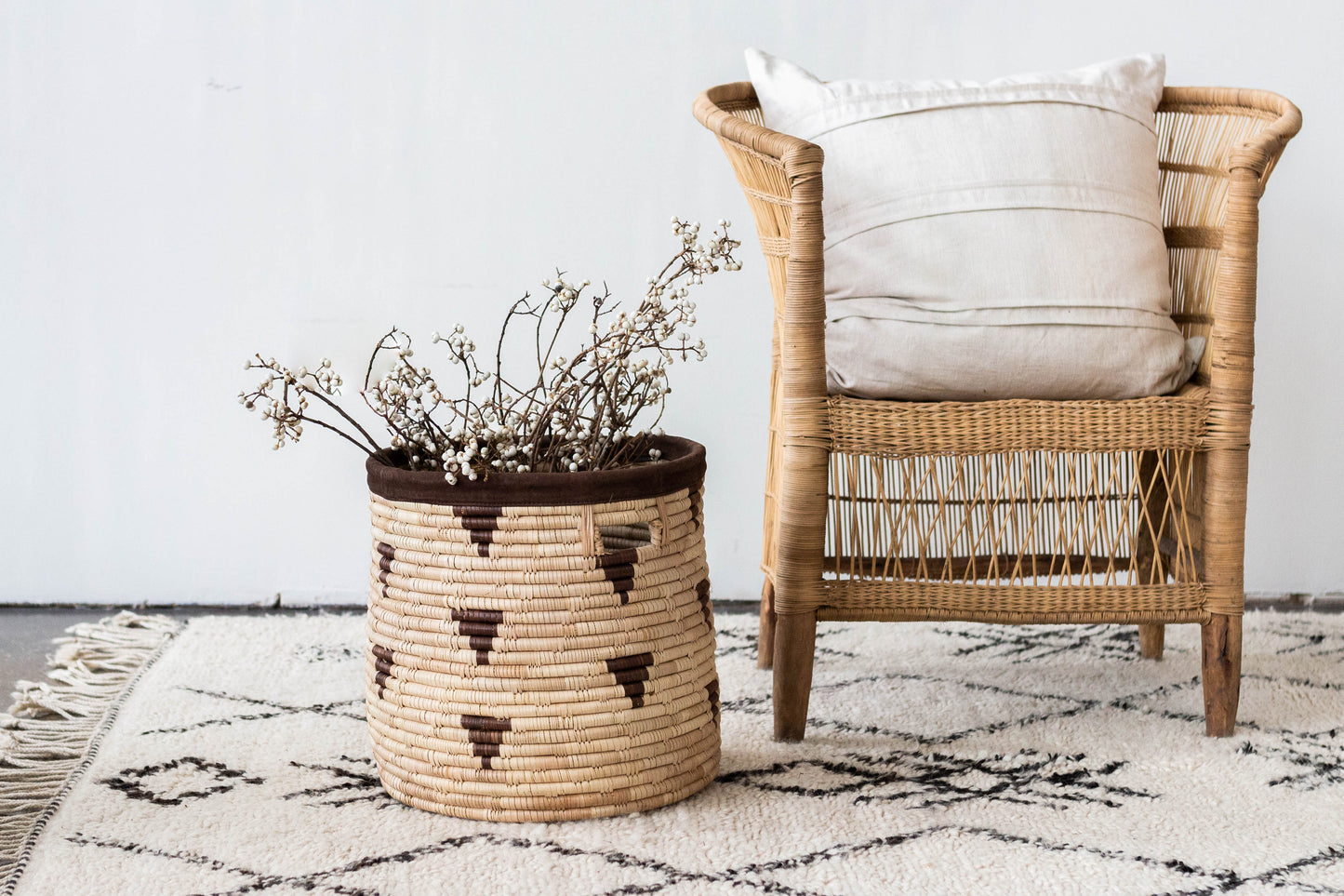 Ring Knot Weave Berber Rug with Tassel
