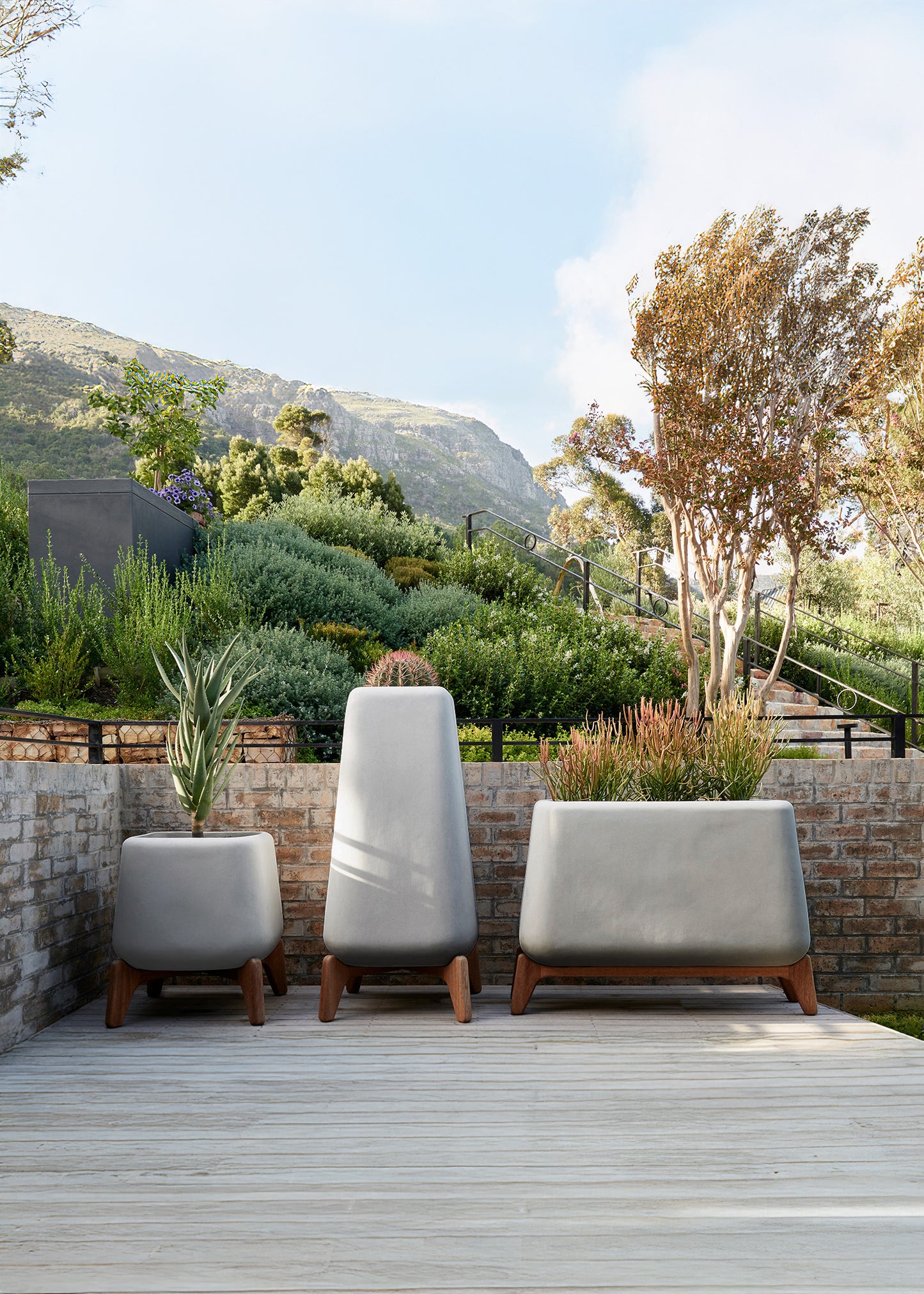 Terra Concrete Grey Planter