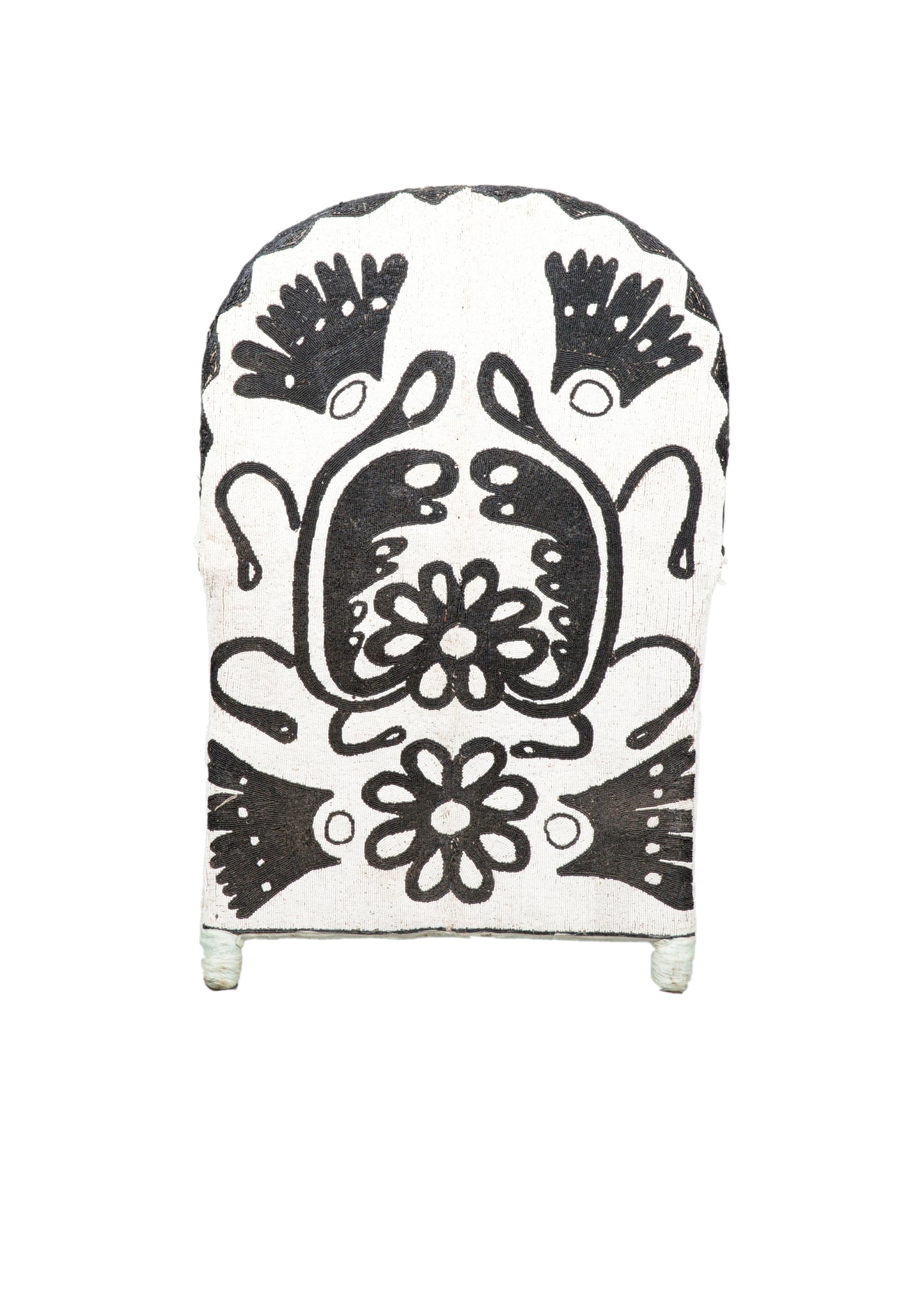 Schwarz-weißer Yoruba-Perlenstuhl