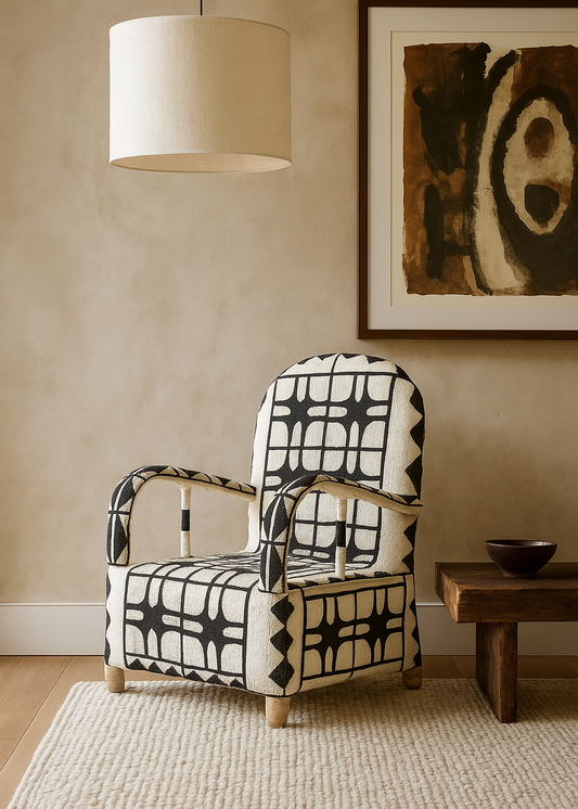 Schwarz-weißer Yoruba-Perlenstuhl